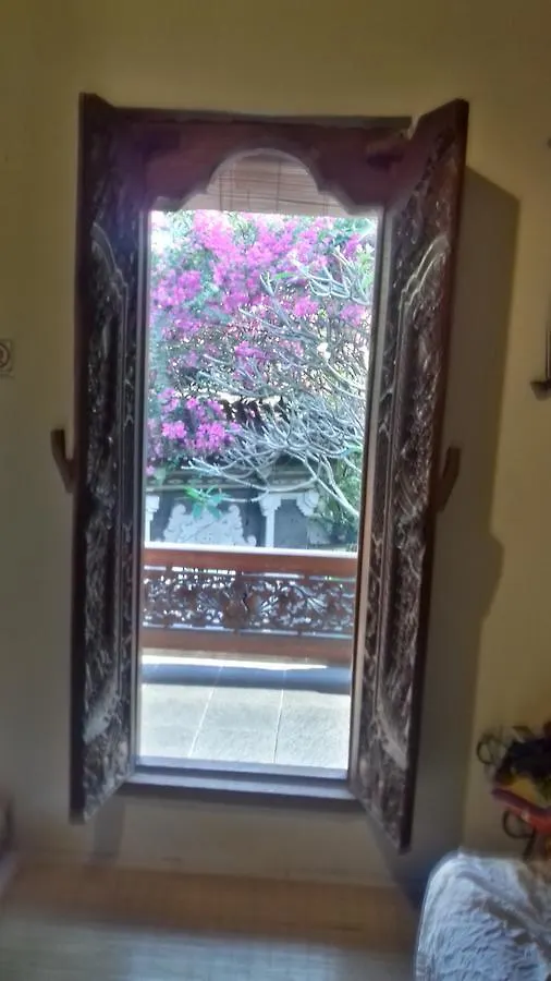 Shalana Homestay- Formerly Teka Teki House Seminyak  0*, Seminyak (Bali)